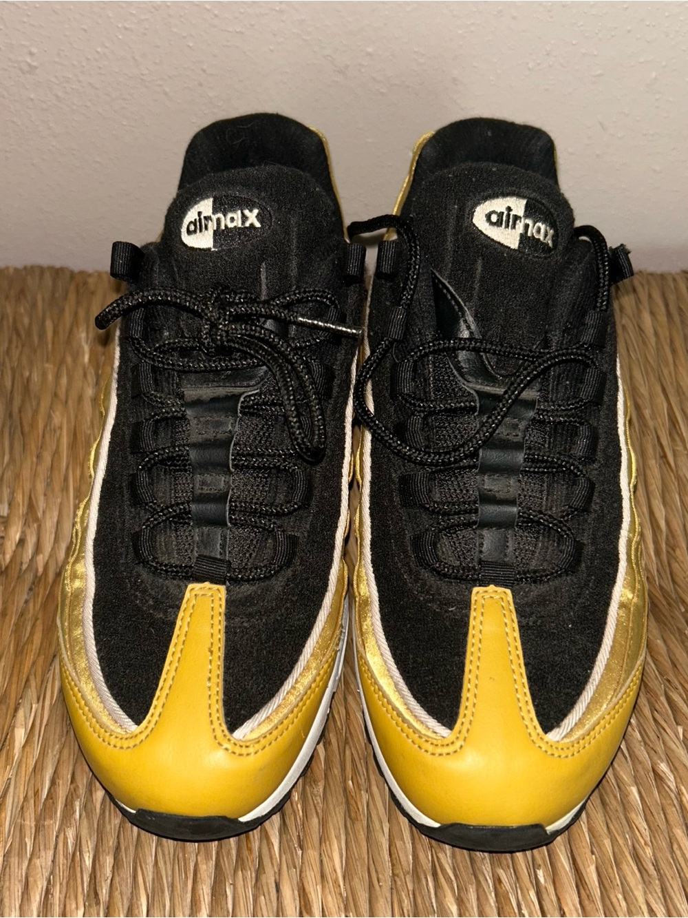 Nike Air Max 95 LX Wheat Gold Black Satin Sneakers Women’s 7.5 AA1103-700 - Picture 2 of 9